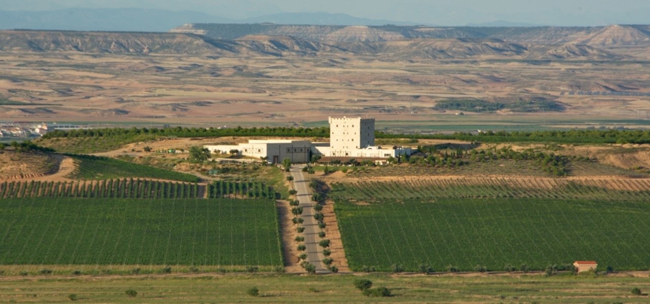 visit Bodega Pago de Cirsus